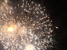Entwickelte sich aus dem Glauben, dass böse Geister vertrieben werden sollen: Das Silvesterfeuerwerk.
