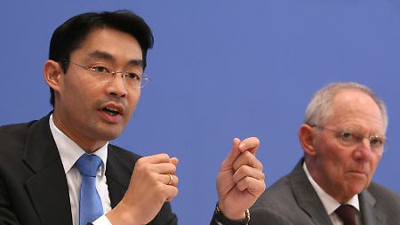 Rösler und Schäuble einigen sich auf eine kleine Reform - aber offenbar ohne Seehofer.
