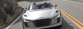 Erstmals vorgestellt wurde die Studie des Audi e-tron Spyder auf dem Automobilsalon Paris 2010.