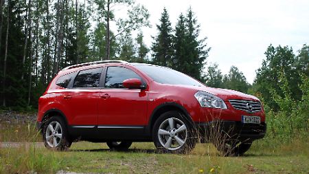 Mehr Platz für den Qashqai: Als Version +2 bietet er zwei zusätzliche Sitze und 21 Zentimeter mehr Länge.