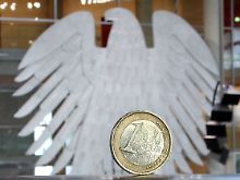 Mitbestimmung: Die Euro-Hilfen werden wieder einmal Thema im Bundestag sein.
