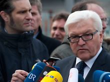 Steinmeier greift Merkel an.