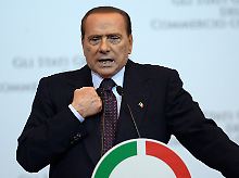 "Es gibt einen Angriff auf den Euro, der als Währung niemanden überzeugt hat, weil er nicht die Währung eines Landes ist, sondern von vielen": Silvio Berlusconi.