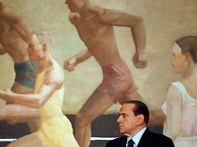 Die Verbündeten laufen ihm weg: Berlusconis Ende naht.