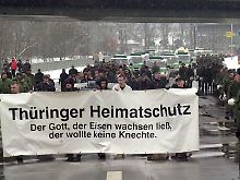 Aufmarsch der Neonazis im Februar 2001 in Jena.