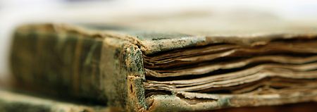 Bei Büchern, die nicht im Handel sind, scheint eine Digitalisierung durchaus sinnvoll zu sein.
