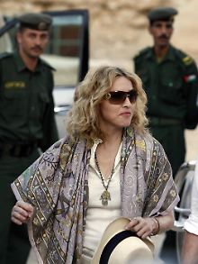 Madonna besucht Jordanien.