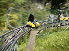 In Pottenstein verführen einen die Sommerrodelbahn ...