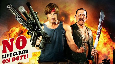 Kevin Sorbo (l.) und Danny Trejo (r.): Mit "Poolboy" beweisen sie Humor.