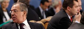 Lawrow zu Gast bei der NATO.