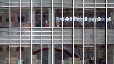 Mitte September 2008 erfahren Lehman-Mitarbeiter, dass die Investmentbank zusammenbricht.