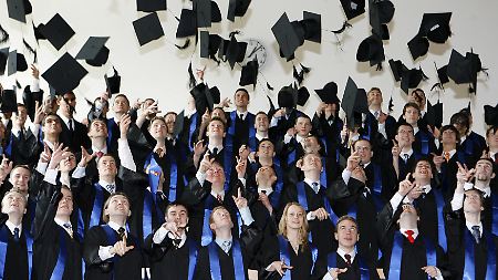 Was Studenten später verdienen, hängt im hohen Maß von der Studienrichtung ab.