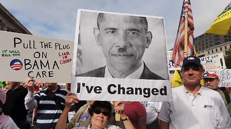 In der Politik Barack Obamas sehen die Anhänger der Tea Party puren Sozialismus - oder Schlimmeres. 