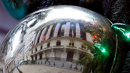 Die bereits heiß ersehnte Weihnachtsrally scheint in Gang gekommen zu sein. Das lassen zumindest die jüngsten kräftigen Kursaufschläge an Wall Street vermuten. 