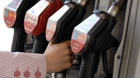 Empörung über Öl-Multis: Osterzeit ist teure Zeit