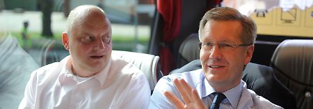 Wulffs früherer Sprecher Glaeseker gerät unter Druck.