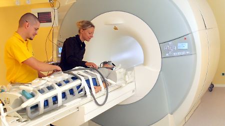 Im Kernspintomographen wurden die Patienten bestimmten Reizen ausgesetzt.