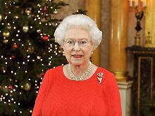 Auch wenn sie es nicht immer leicht mit ihrer Familie hatte, würdigt die Queen deren Vorzüge.