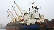 Der türkische Frachter "Gulser Ana" in Hamburg (Archivfoto von 2002). 