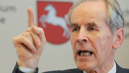 17. September: Der tödliche Mix: Draufhauen und Wegschauen