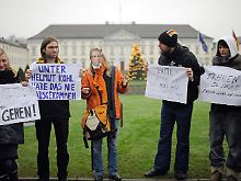 Flashmob vor dem Schloss Bellevue in Berlin.