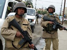 Söldner von den Fidschi-Inseln 2004 in den Straßen von Mosul.