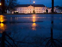Einen "Welt"-Journalisten bestellte er ins Schloss Bellevue.