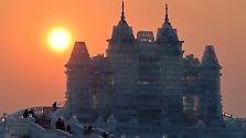 Märchenwelt aus Eis und Schnee: Kalte Kunstwerke in Harbin