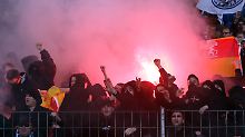 Keine Stehplätze mehr?: Zahl gewaltbereiter Fußballfans steigt