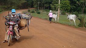 Die Strecke von Kampong Thom zu den Tempeln des versunkenen Königreichs Isanapura ist ländlich geprägt.