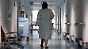 Sollen nicht länger alleine gelassen werden: Patienten in deutschen Krankenhäusern.