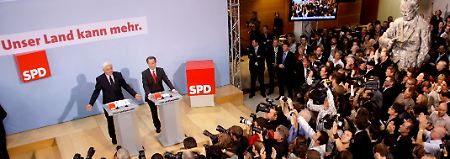 Frank-Walter Steinmeier und Franz Müntefering im Willy-Brandt-Haus.