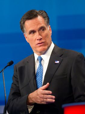 Romney muss seine Karriere erklären.