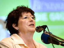Niedersachsens Grünen-Chefin Steiner droht mit einem aggressiveren Anti-Atom-Protest.