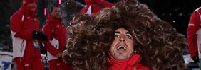 Fernando Alonso trägt bisweilen überraschende Perücken und äußert ebensolche Ansichten.