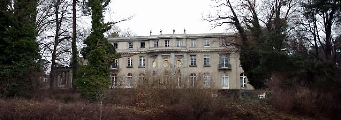 Das Haus der Wannsee-Konferenz in Berlin: Am 20.01.1942 trafen sich hier hohe NS-Funktionäre und besprachen die Abwicklung des von den Nationalsozialisten geplanten Holocaust, der im Konferenz-Protokoll so bezeichneten "Endlösung der Judenfrage".