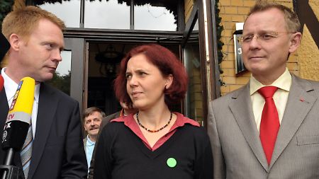 Koalition I: SPD-Chef Matschie mit den Spitzenkandidaten der Grünen und Linken, Rothe-Beinlich und Ramelow.