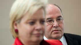 Lötzsch und Gysi. Sind sie wirklich gefährlich für den Staat?