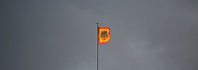 Wer unter dieser Fahne wohnt, ist am Ende seiner politischen Karriere angekommen.