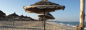 Leerer Strand im Urlaubsort Sousse in Tunesien.