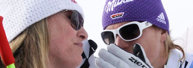 Lindsay Vonn (links) ist für Maria Höfl-Riesch derzeit eine Nummer zu groß.