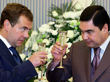 Russlands Präsident Medwedew und der turkmenische Staatschef Berdimuchamedow.