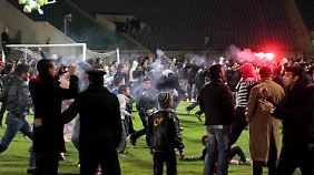Tödliche Fußballkrawalle in Ägypten: Fans machen Militärrat verantwortlich