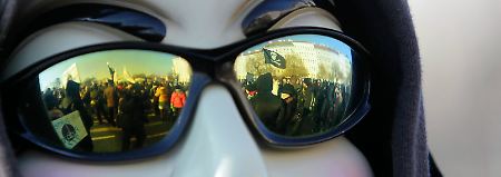 Die Guy-Fawkes-Maske gilt als Erkennungszeichen von Anonymous, aber auch der Occupy-Bewegung.