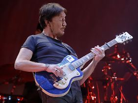 Chris Rea startete seine "The Santo Spirito Tour 2012" im Congress Centrum "CCH" in Hamburg.