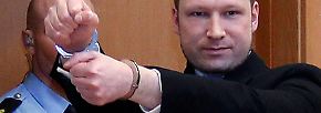 Erste Fotos seit dem Massenmord: Breivik versucht großen Auftritt