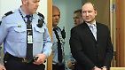 Erste Fotos seit dem Massenmord: Breivik versucht großen Auftritt
