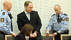 Erste Fotos seit dem Massenmord: Breivik versucht großen Auftritt
