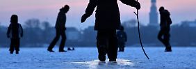 Winter an der Hamburger Außenalster.