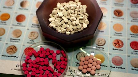 Verschiedene Formen von Ecstasy-Tabletten. 